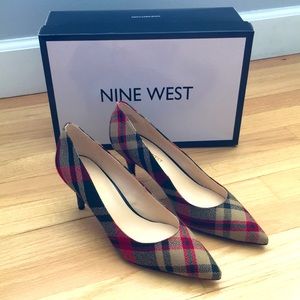 Nine West patterned 2.5 inch heel pumps. Never been worn and in original box.